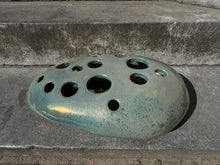 Load image into Gallery viewer, Tuber - flower holder