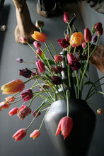 Load image into Gallery viewer, Isphahan - flowerholder