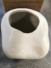 Load image into Gallery viewer, Rhizome No.1 - tree planter