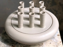 Load image into Gallery viewer, Goldane Gol No.9 - flower holder