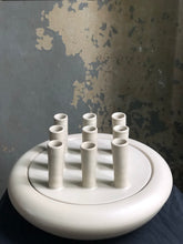 Load image into Gallery viewer, Goldane Gol No.9 - flower holder