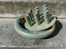 Load image into Gallery viewer, Goldane Gol No.9 - flower holder
