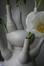 Load image into Gallery viewer, Ganesh - flower holder
